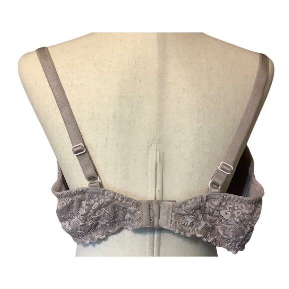 Torrid 42DD Lace Underwire Bra In Taupe Adjustable Straps FLAW - Picture 2 of 5